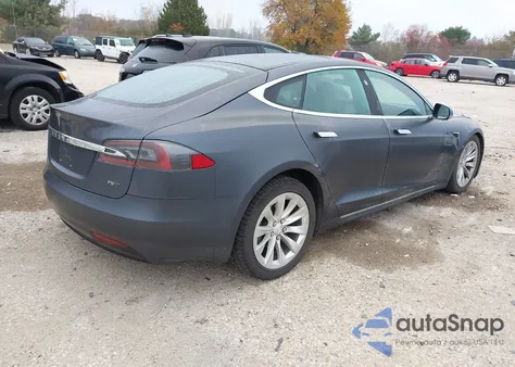 2017 Tesla Model S 100D/60D/75D/90D/P100D z USA, uszkodzony, nr VIN 5YJSA1E25HF176402